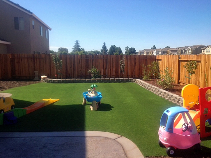 Synthetic Grass Cal-Nev-Ari Nevada Kids Care