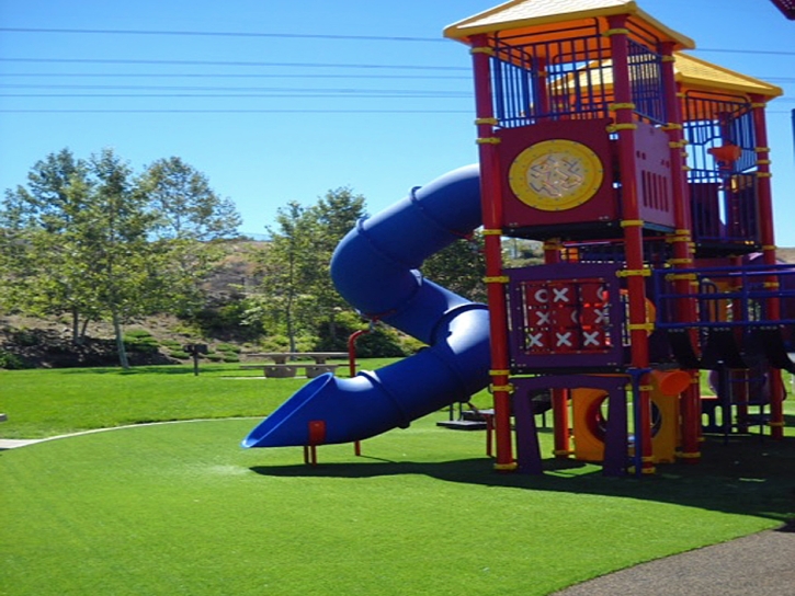 Synthetic Grass Searchlight Nevada School